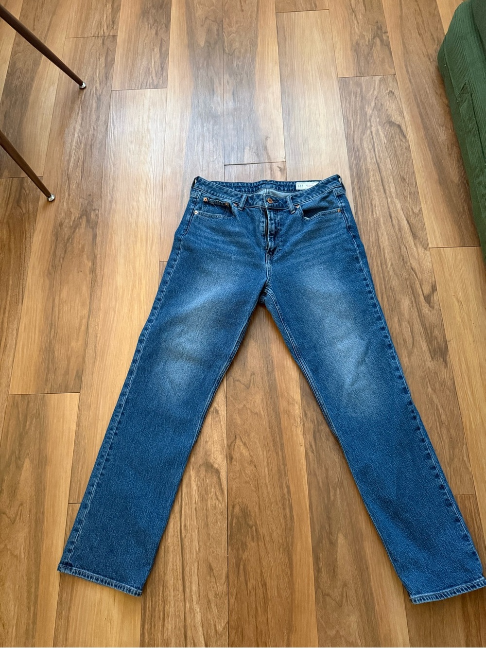 Women’s GAP 90s Straight Jeans